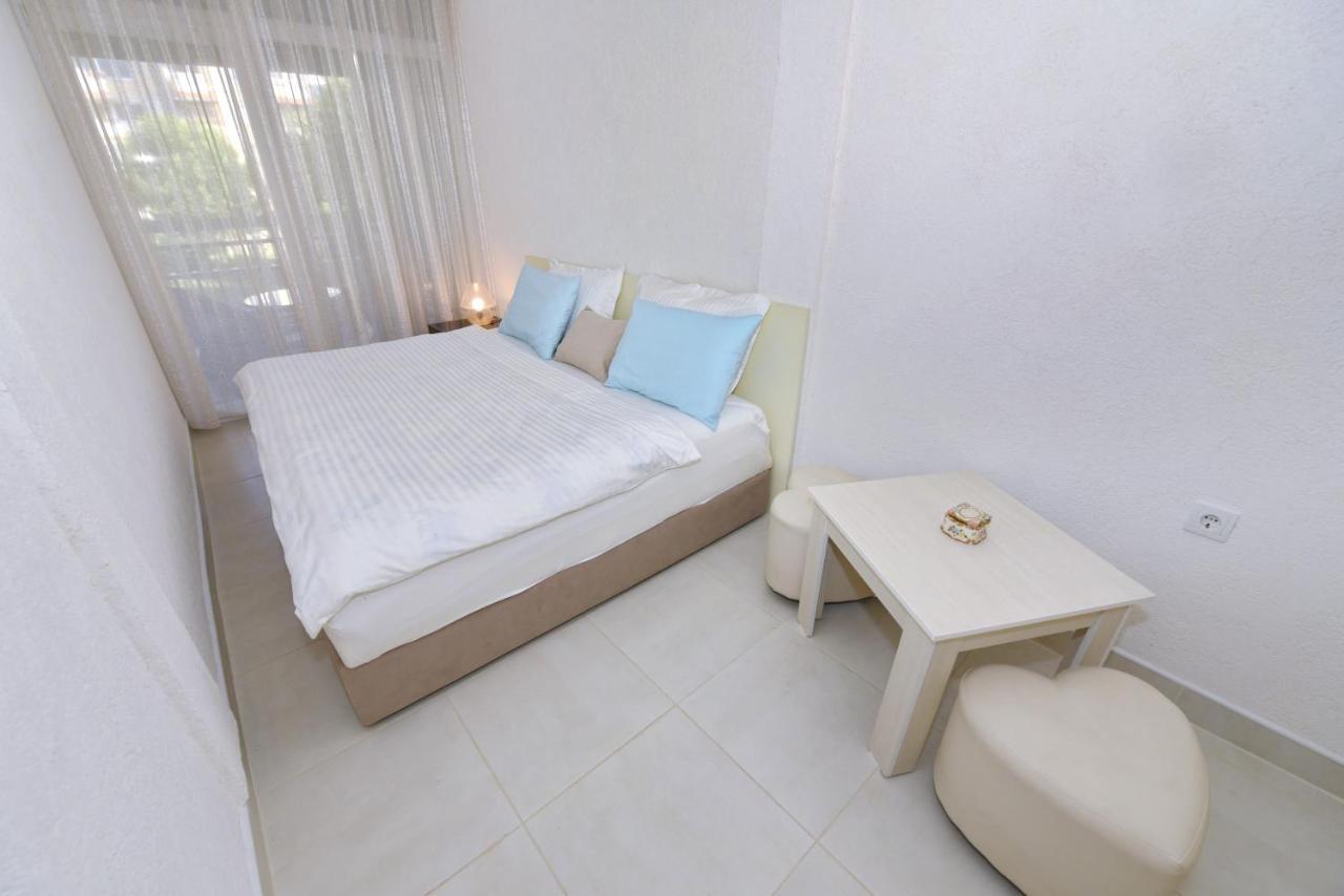 Sis 2 Bedroom 2 Bath With Free Parking In Ohrid Buitenkant foto